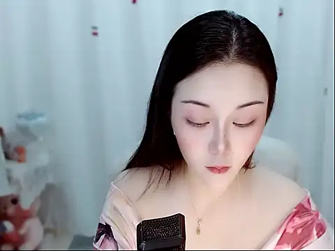 Amy-cnbaby online show from June 12, 2026, 1:14 am