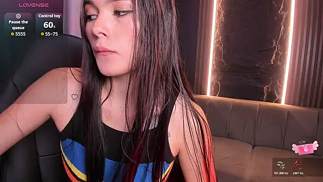 Aili queen online show from July 16, 2026, 12:02 pm