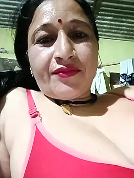 Snapshot of Haliya8 chatting on May 16, 2026, 3:55 pm Haliya8 online show from May 16, 2026, 3:55 pm