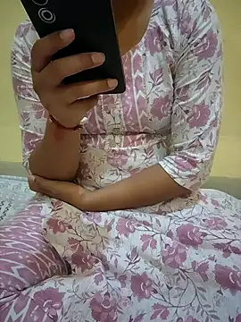 Seema yadav01 online show from May 10, 2026, 5:22 am