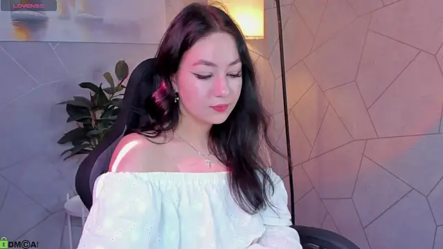 Sofia Conner online show from June 2, 2026, 9:31 am