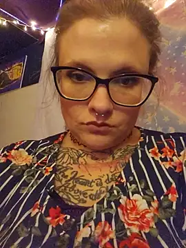 leighlamarie online show from August 9, 2026, 9:37 am