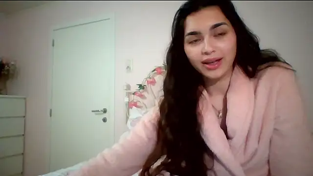 yourbella37 online show from May 10, 2026, 7:49 pm