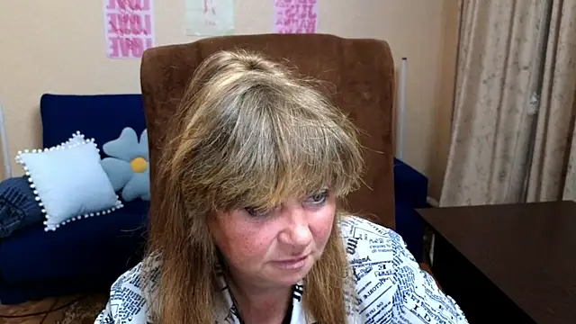 Melania Cook online show from July 28, 2026, 10:09 pm