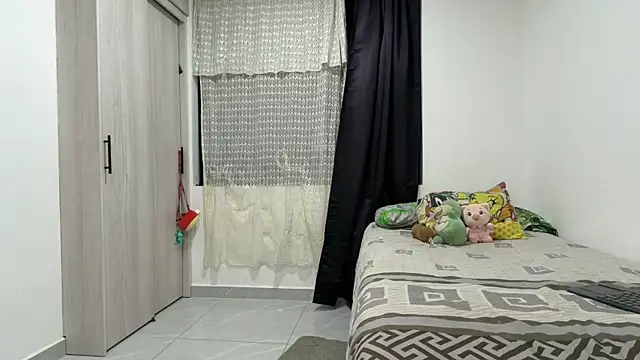  peachyboy online show from July 19, 2026, 3:37 am