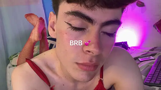  peachyboy online show from July 11, 2026, 3:40 am