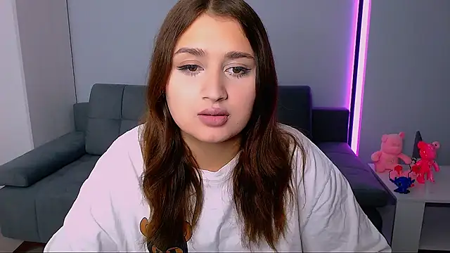 Amelie Darkside online show from July 19, 2026, 4:04 pm