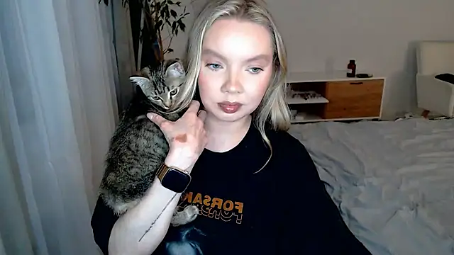 PolinaXXXXXJones online show from June 5, 2026, 4:56 pm