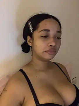  sweetSabrina- online show from June 6, 2026, 3:45 am