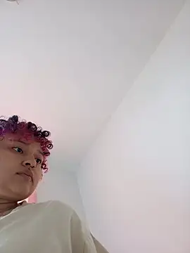 Ari vibesX online show from May 17, 2026, 7:47 pm