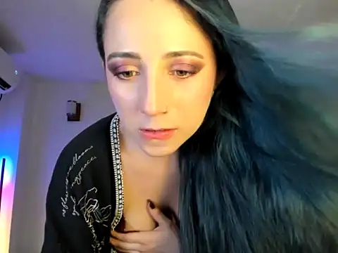 EvangelineLoveee online show from May 28, 2026, 11:32 pm