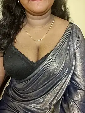 Snapshot of Sravani_cutee_ chatting on June 1, 2026, 6:29 pm Sravani cutee online show from June 1, 2026, 6:29 pm
