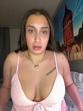 Snapshot of its_Jasmxn chatting on June 24, 2026, 10:51 pm its Jasmxn online show from June 24, 2026, 10:51 pm