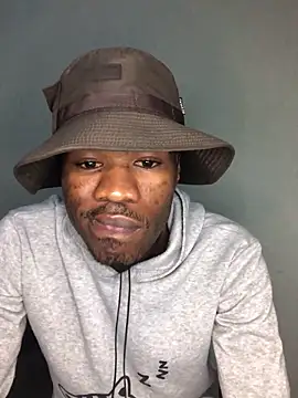 thandolezwe1 online show from May 6, 2026, 4:33 pm