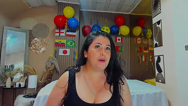 BBWLuxuryMuse online show from June 11, 2026, 12:35 pm