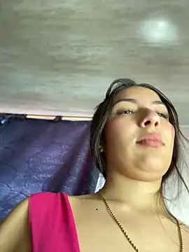 Julieth ec online show from May 19, 2026, 12:34 pm