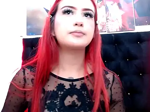 SCARLETVELVET  online show from May 10, 2026, 2:41 pm