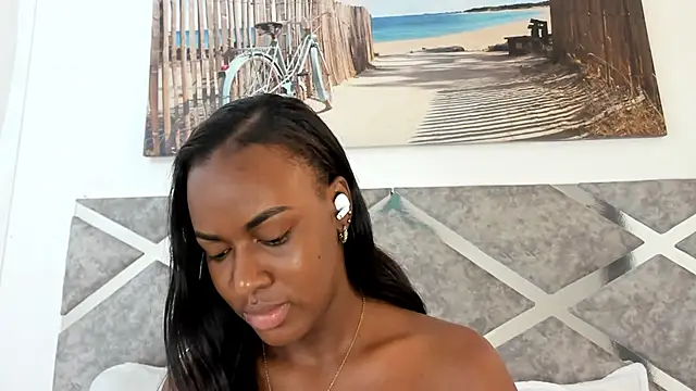 Alisson-Noa online show from May 22, 2026, 12:58 pm