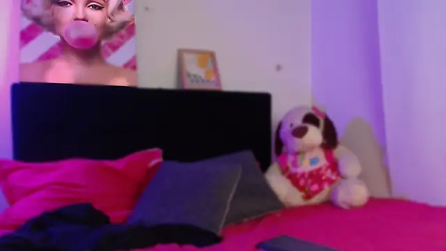 Anny Evaanss  online show from May 27, 2026, 1:57 am