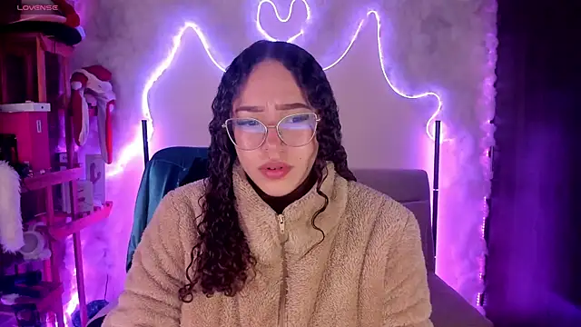 liz martins1 online show from August 4, 2026, 3:33 am