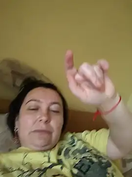 EmmaEmmy40 online show from May 24, 2026, 11:32 am