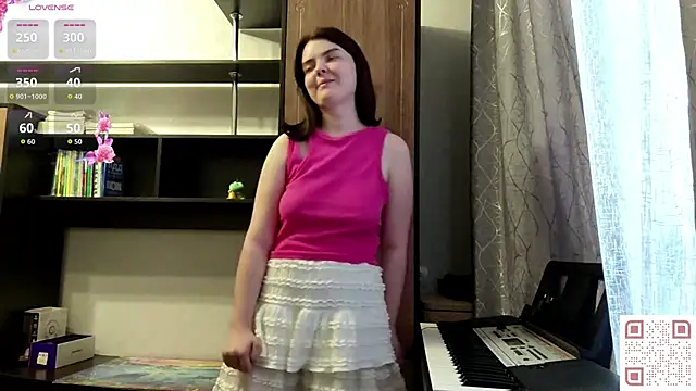 RebelDesiree online show from June 3, 2026, 10:16 am