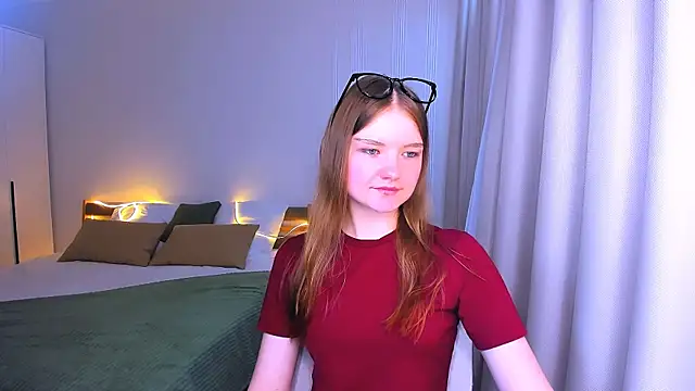 LookEva online show from June 10, 2026, 4:13 am