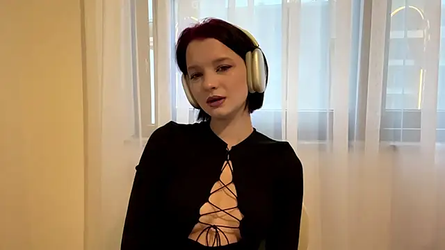 RiaFoxHi online show from May 2, 2026, 4:12 pm