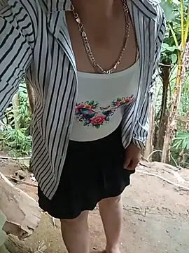 yaja-chan online show from June 19, 2026, 11:53 pm