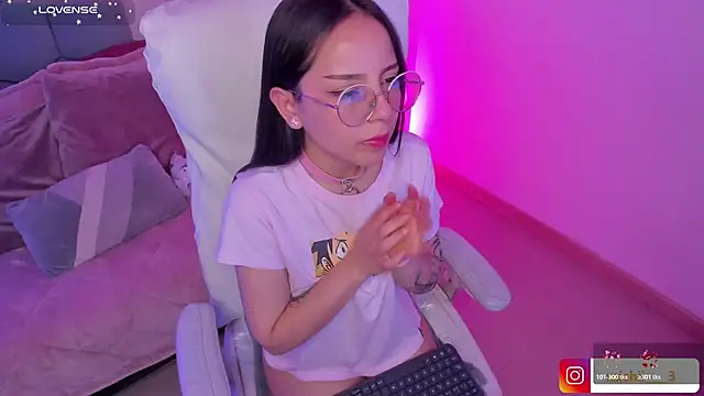kitty patitas suavesss online show from June 27, 2026, 2:39 am