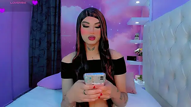 Snapshot of Lexxy_Mattell chatting on July 8, 2026, 4:57 am Lexxy Mattell online show from July 8, 2026, 4:57 am