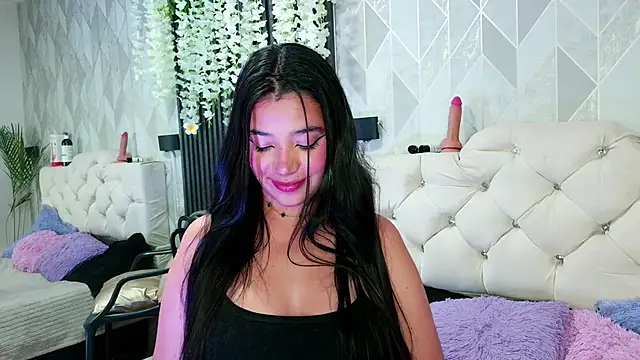 Zaira bonny online show from June 30, 2026, 4:01 am