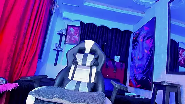 Mia Colucci25 online show from June 18, 2026, 8:14 pm