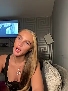 Exotic-Elsie online show from June 20, 2026, 10:15 pm