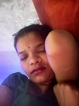 Student garl 1 online show from May 18, 2026, 11:53 pm