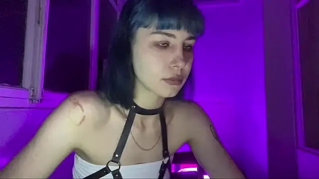 SuccubKira online show from June 7, 2026, 8:03 pm