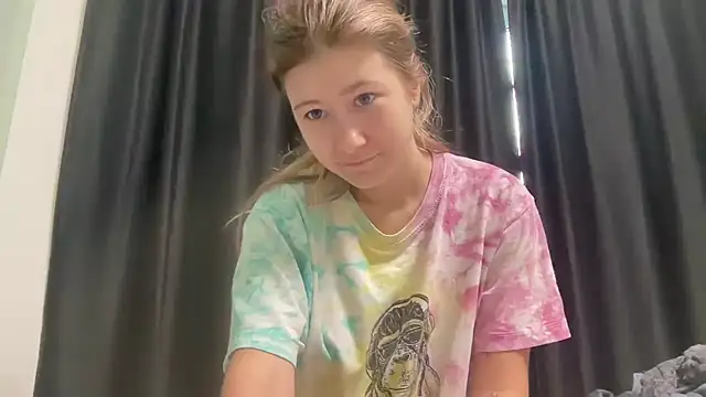 Snapshot of GraceCook_ chatting on August 3, 2026, 1:28 pm GraceCook online show from August 3, 2026, 1:28 pm