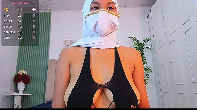 Snapshot of Saida__ chatting on July 6, 2026, 1:18 pm Saida online show from July 6, 2026, 1:18 pm