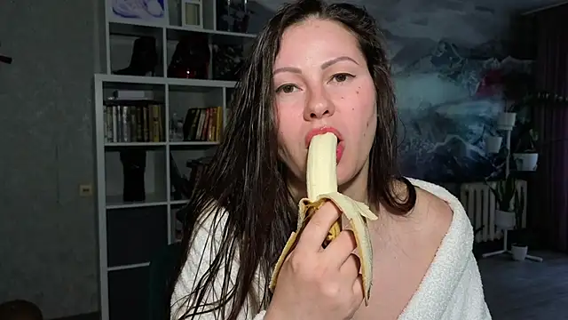 Dana-Queendom online show from May 30, 2026, 4:30 am