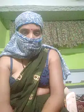 ImLuckyy online show from June 15, 2026, 5:23 pm
