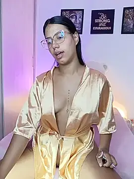 Raven stonee01 online show from June 25, 2026, 1:25 am