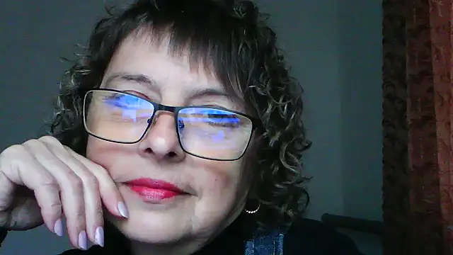 ElizabethGorden online show from June 3, 2026, 1:01 pm