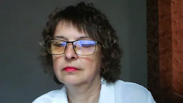 ElizabethGorden online show from June 1, 2026, 11:32 am