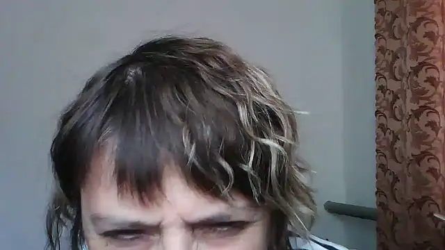 ElizabethGorden online show from May 8, 2026, 10:08 am