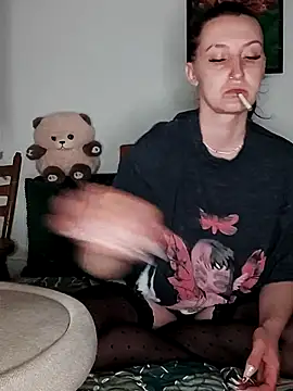 Snapshot of Goddessm00n1 chatting on May 18, 2026, 7:18 pm Goddessm00n1 online show from May 18, 2026, 7:18 pm
