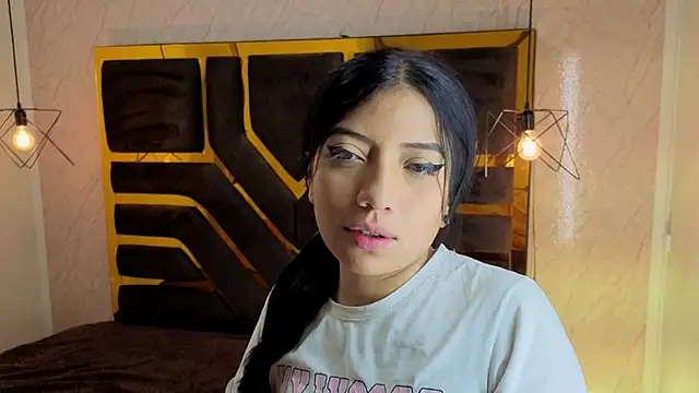 Ey Im simone  online show from August 1, 2026, 12:14 pm