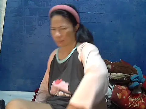 hotchilimom online show from October 20, 2025, 12:45 am