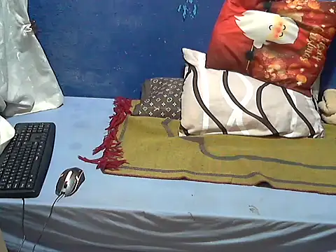 hotchilimom online show from September 16, 2025, 8:04 am