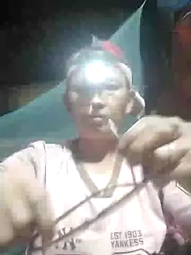 yeuanh1 online show from May 24, 2026, 9:04 pm