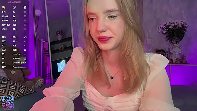 Eve Dark Side online show from May 29, 2026, 6:08 am
